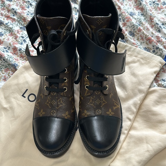Louis Vuitton wonderland flat ranger boot casual luxury leather - Picture 5 of 9